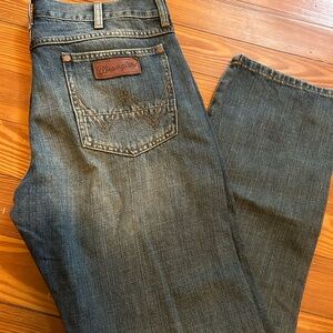 New Wrangler Jeans Without Tags Never Worn Slim Straight 34x32 Vintage Wash